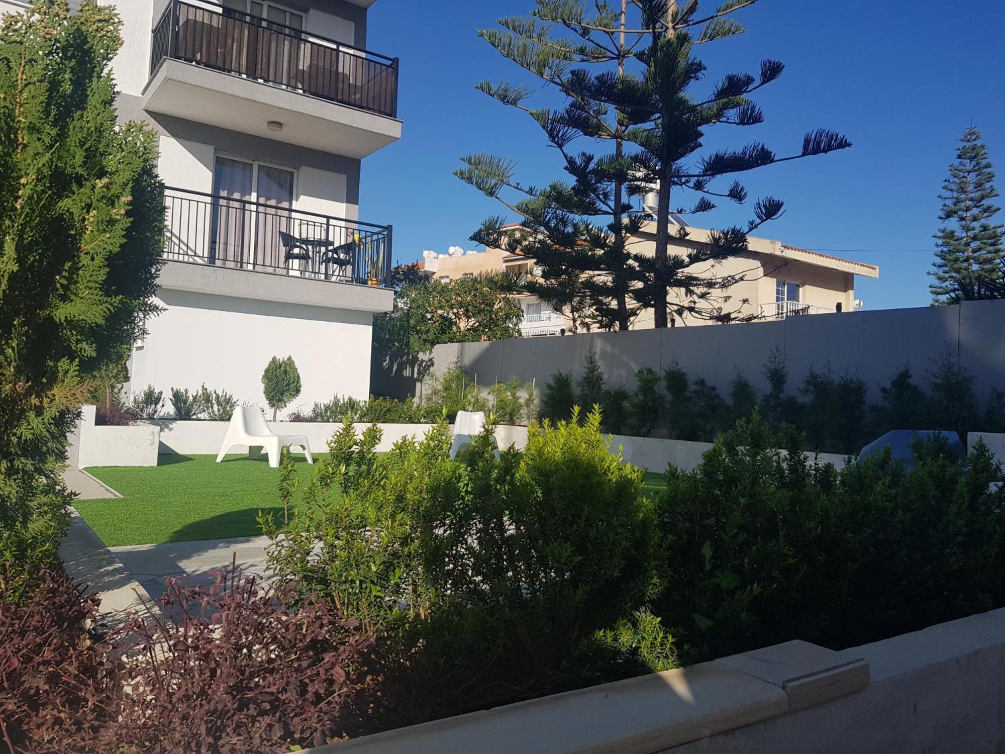 Valentinos Apartments Paphos Eksteriør bilde
