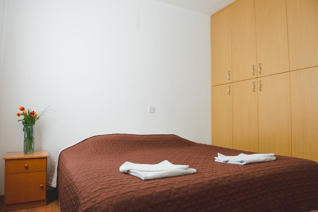 Valentinos Apartments Paphos Eksteriør bilde