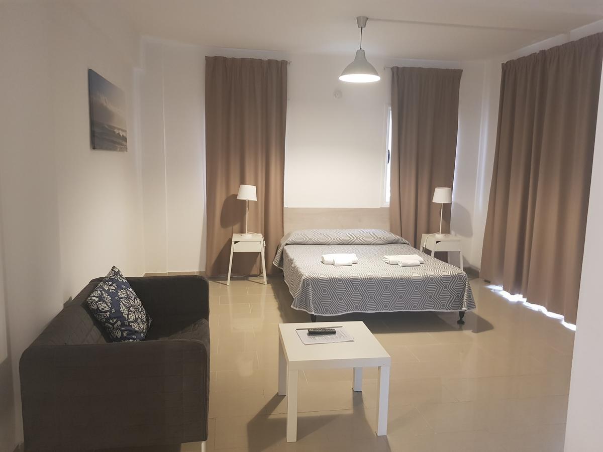 Valentinos Apartments Paphos Eksteriør bilde