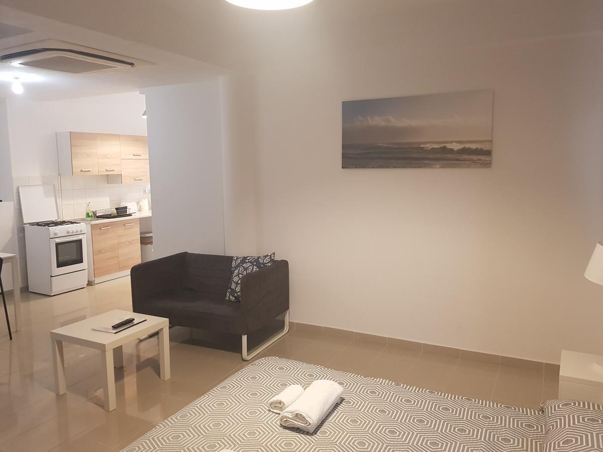 Valentinos Apartments Paphos Eksteriør bilde