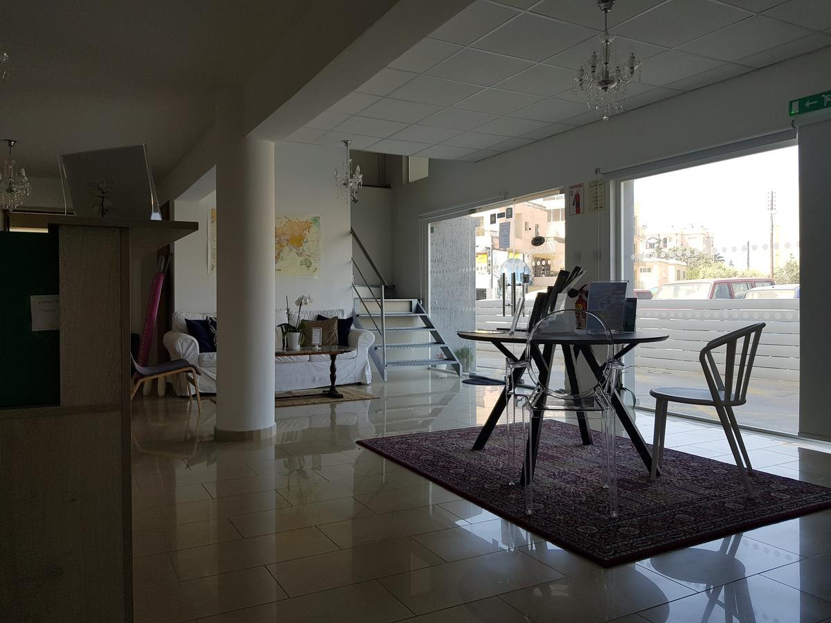 Valentinos Apartments Paphos Eksteriør bilde