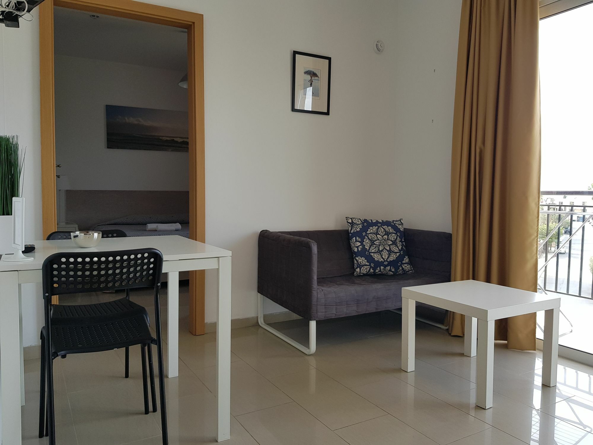 Valentinos Apartments Paphos Eksteriør bilde